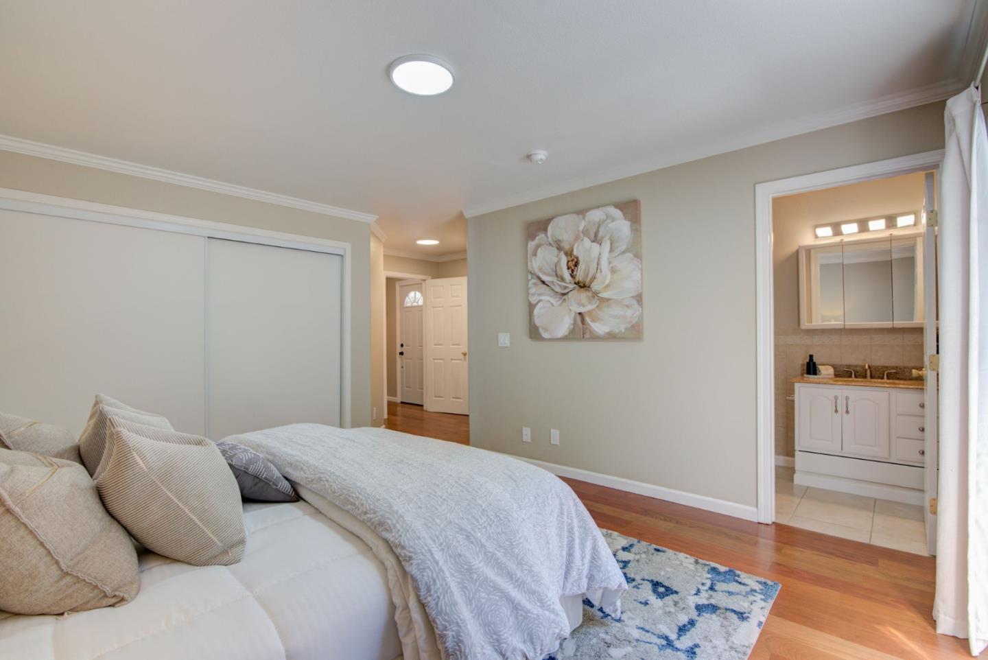 Detail Gallery Image 25 of 46 For 1037 Paloma Ave, Burlingame,  CA 94010 - 3 Beds | 2/1 Baths