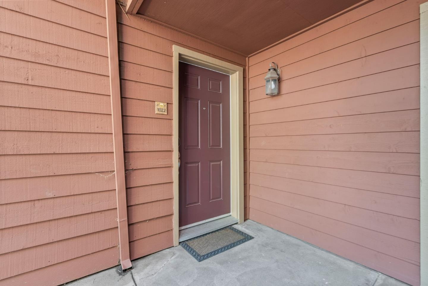 Detail Gallery Image 3 of 27 For 1022 Yarwood Ct, San Jose,  CA 95128 - 2 Beds | 2 Baths