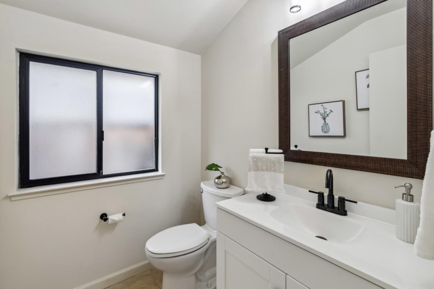Detail Gallery Image 15 of 37 For 2884 Forbes Ave, Santa Clara,  CA 95051 - 4 Beds | 2/1 Baths