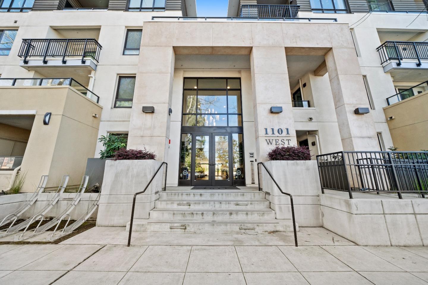 Browse active condo listings in 1101 WEST