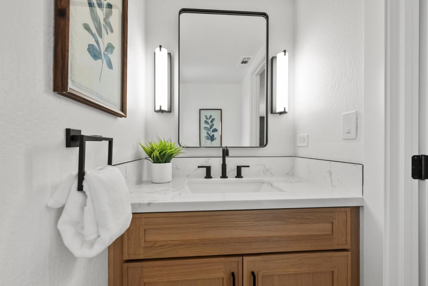Detail Gallery Image 22 of 60 For 1268 Laurel Hill Dr, San Mateo,  CA 94402 - 4 Beds | 2/1 Baths