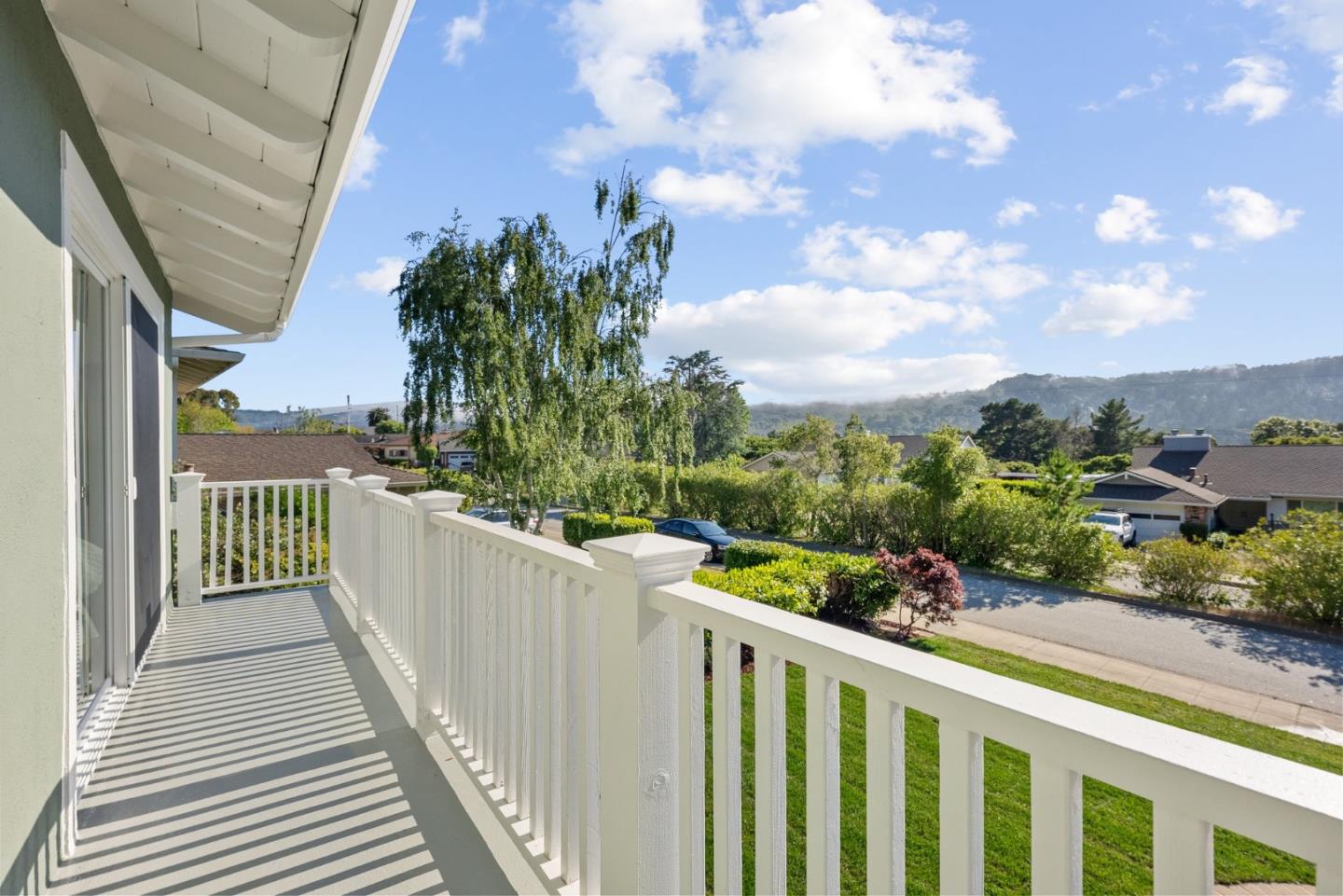 Detail Gallery Image 39 of 60 For 1268 Laurel Hill Dr, San Mateo,  CA 94402 - 4 Beds | 2/1 Baths