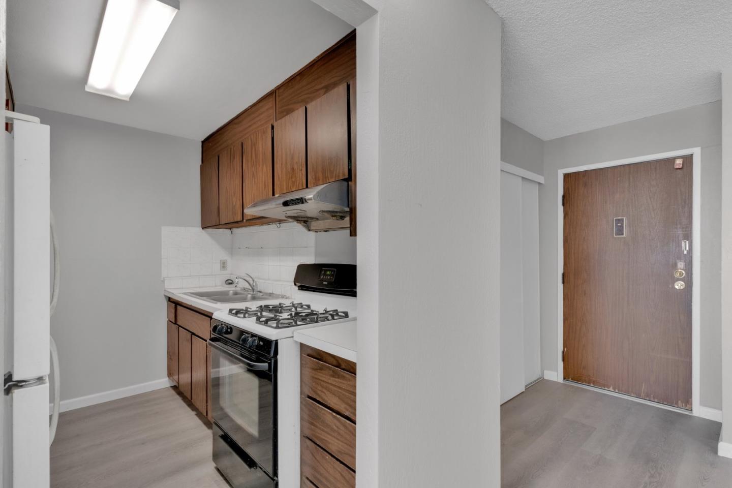 Detail Gallery Image 11 of 26 For 801 Franklin St #819,  Oakland,  CA 94607 - 1 Beds | 1 Baths