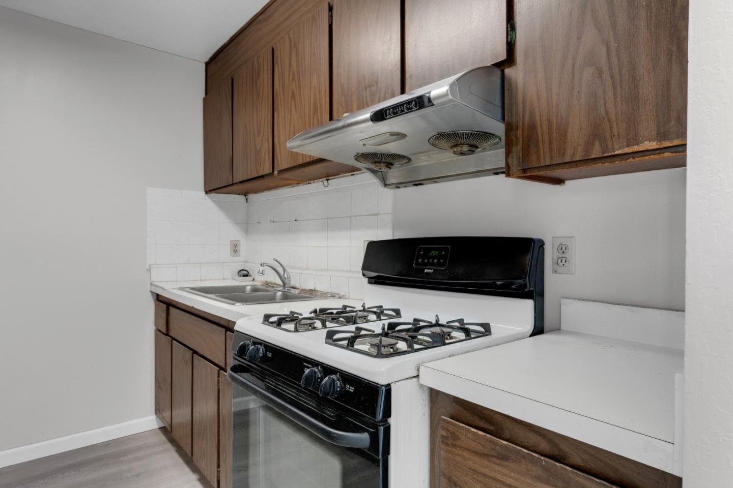 Detail Gallery Image 13 of 26 For 801 Franklin St #819,  Oakland,  CA 94607 - 1 Beds | 1 Baths