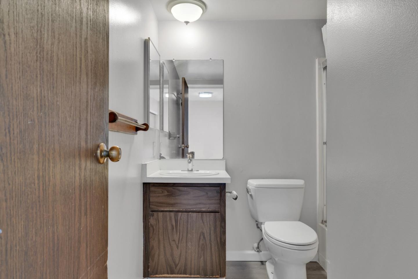 Detail Gallery Image 3 of 26 For 801 Franklin St #819,  Oakland,  CA 94607 - 1 Beds | 1 Baths