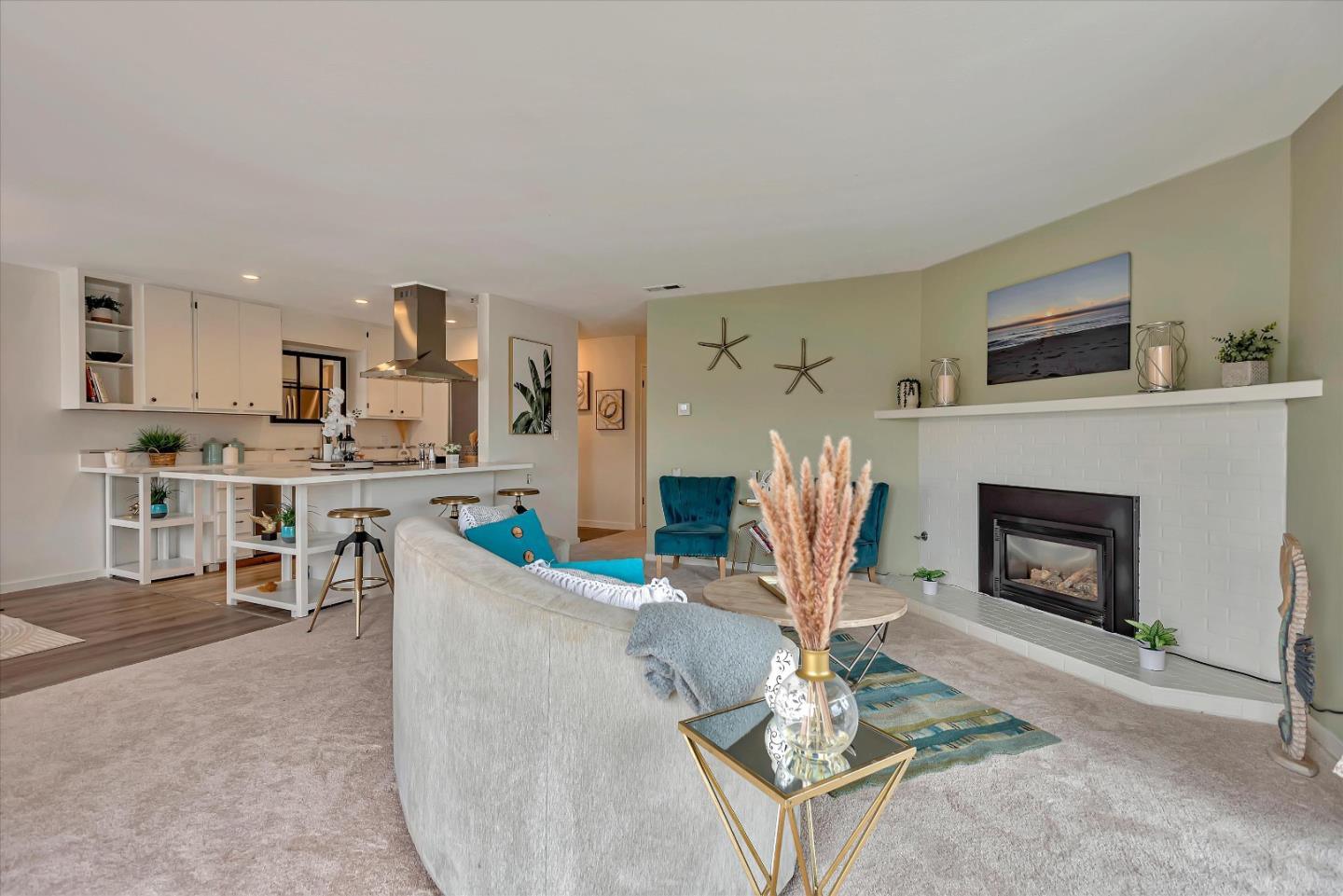 Detail Gallery Image 11 of 50 For 412 Laurel Ave #412,  Half Moon Bay,  CA 94019 - 2 Beds | 2 Baths