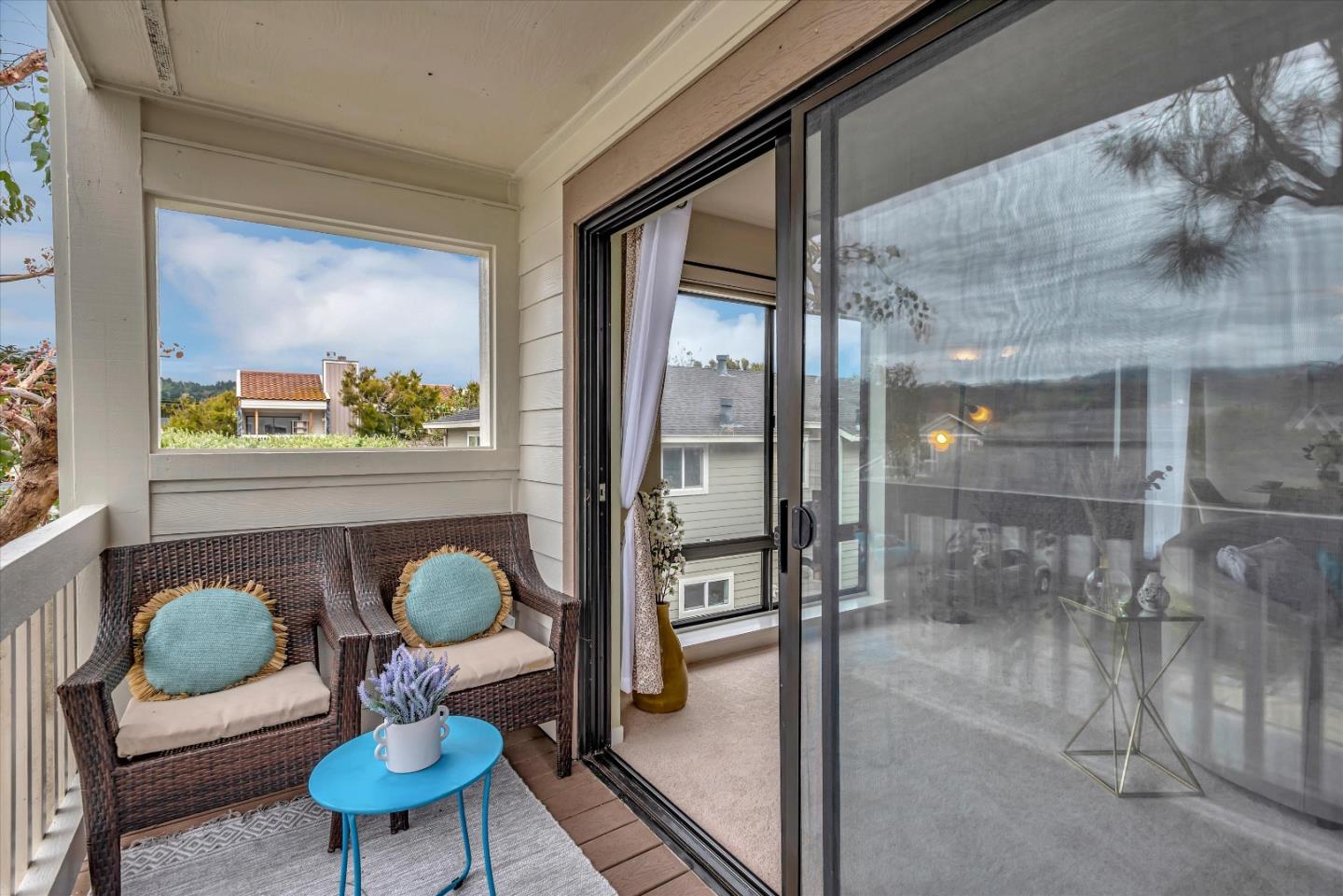 Detail Gallery Image 15 of 50 For 412 Laurel Ave #412,  Half Moon Bay,  CA 94019 - 2 Beds | 2 Baths