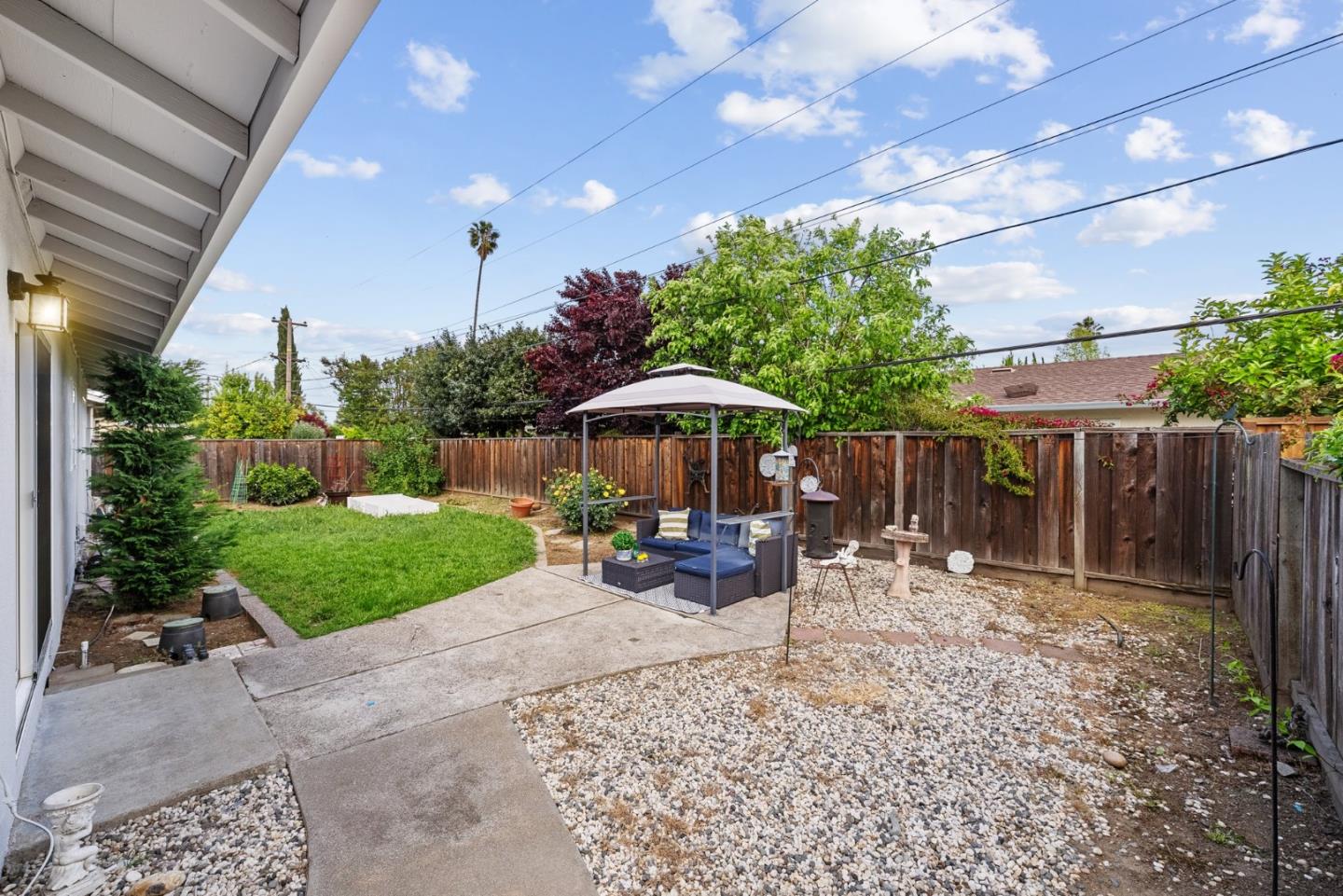 Detail Gallery Image 26 of 32 For 914 Blazingwood Ave, Cupertino,  CA 95014 - 3 Beds | 2 Baths