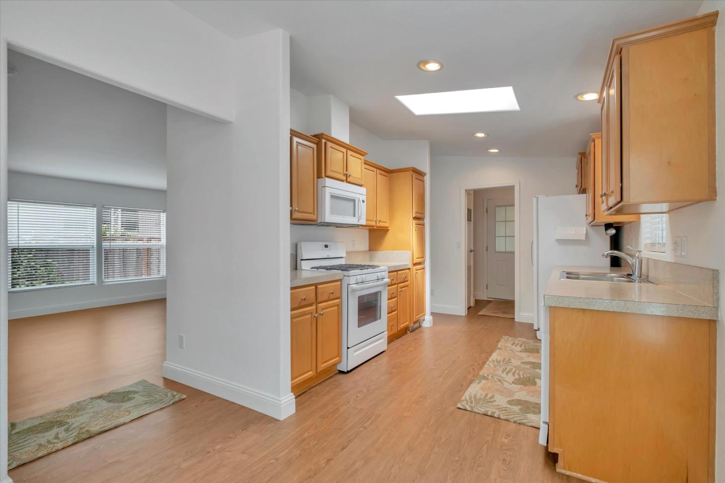 Detail Gallery Image 12 of 33 For 100 N Rodeo Gulch Rd #122,  Soquel,  CA 95073 - 3 Beds | 2 Baths