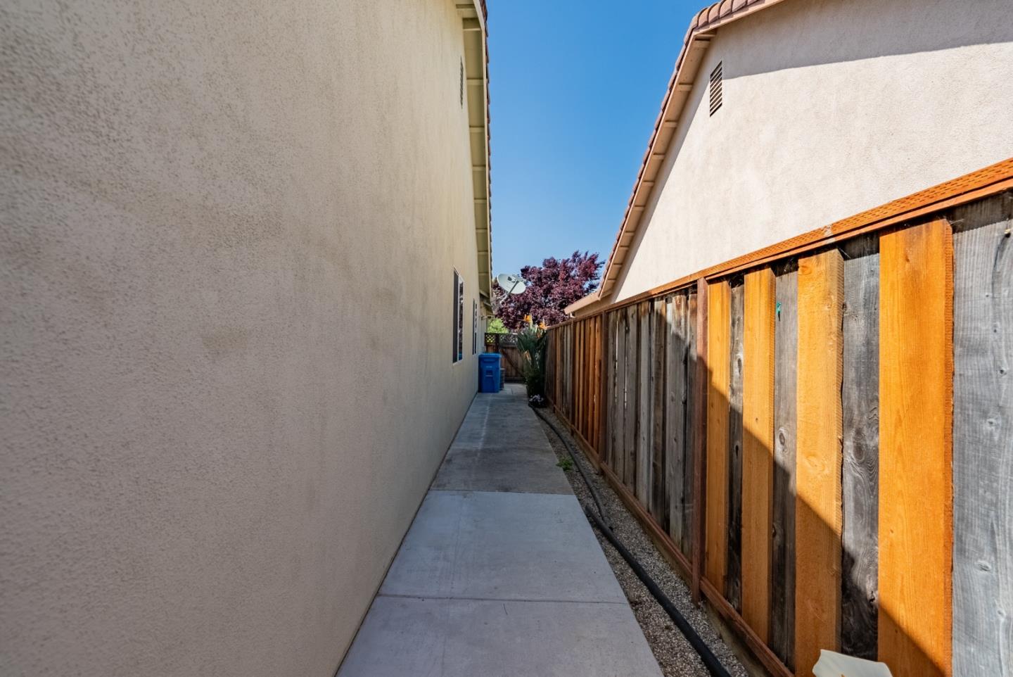 Detail Gallery Image 47 of 52 For 1131 Jacqueline Dr, Hollister,  CA 95023 - 4 Beds | 2 Baths
