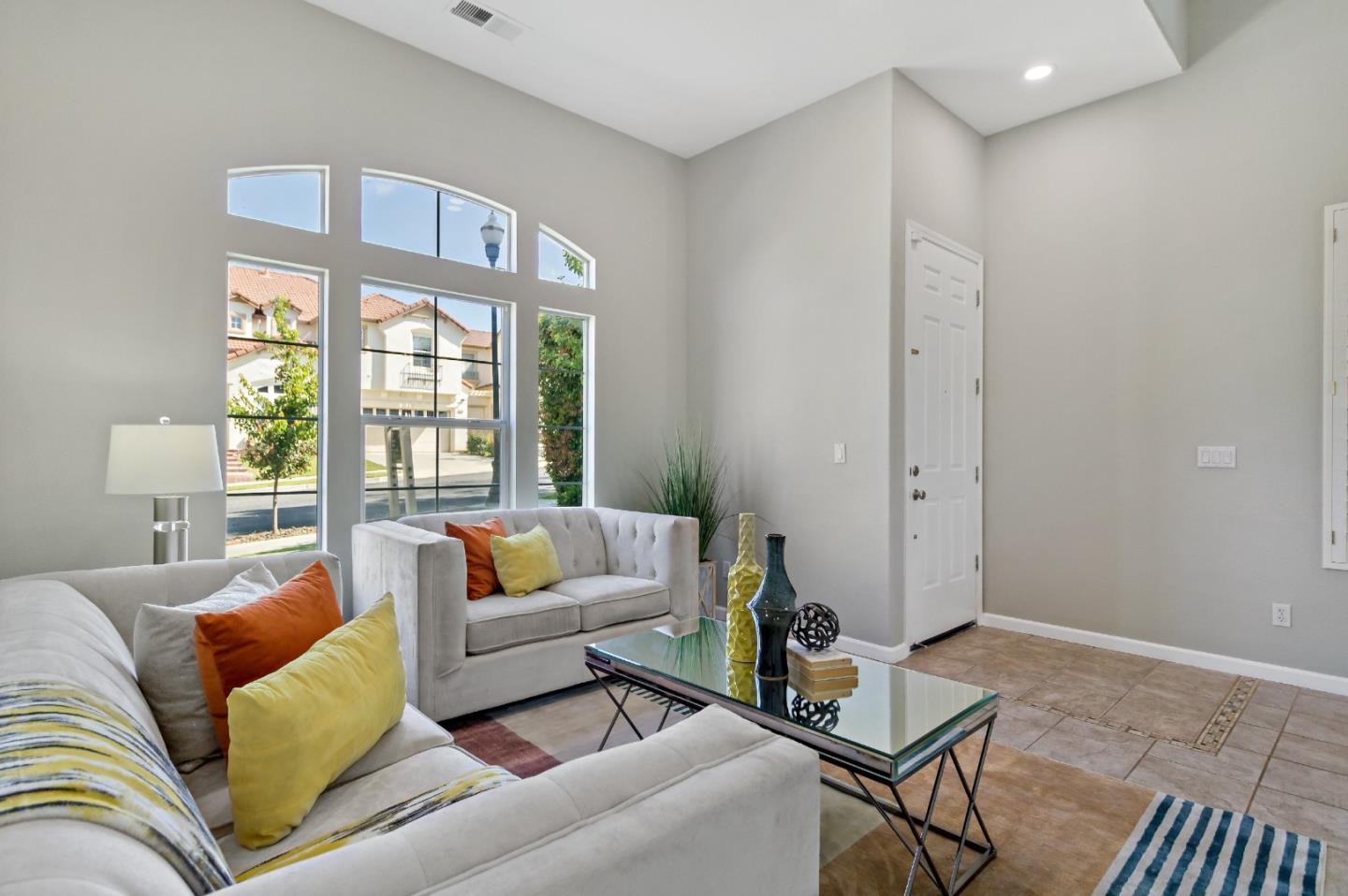Detail Gallery Image 18 of 63 For 3466 Chemin De Riviere, San Jose,  CA 95148 - 4 Beds | 2/1 Baths