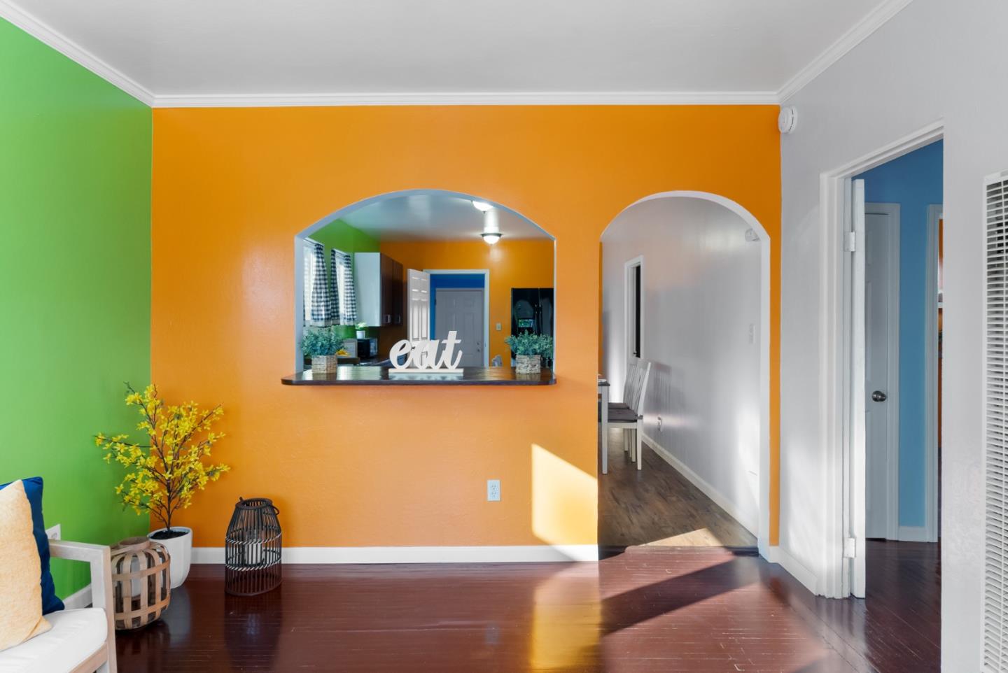Detail Gallery Image 4 of 30 For 3216 Nicol Ave, Oakland,  CA 94602 - 2 Beds | 1 Baths