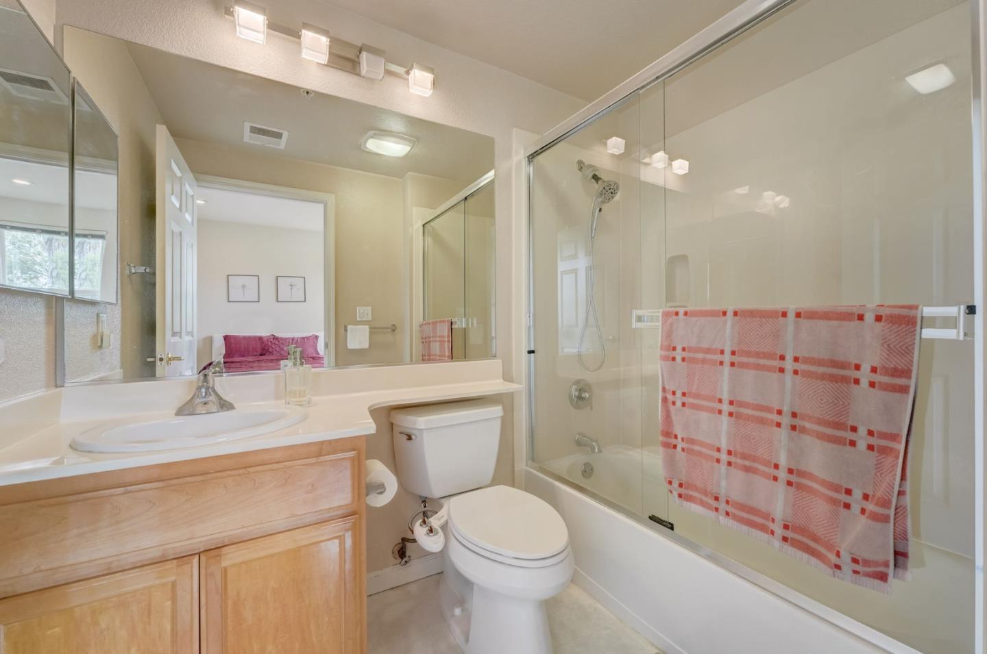 Detail Gallery Image 16 of 34 For 38740 Tyson Ln 316b,  Fremont,  CA 94536 - 2 Beds | 2 Baths