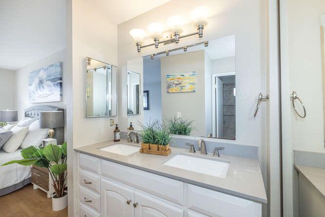 Detail Gallery Image 18 of 41 For 2029 Vista Del Mar, San Mateo,  CA 94404 - 2 Beds | 2 Baths