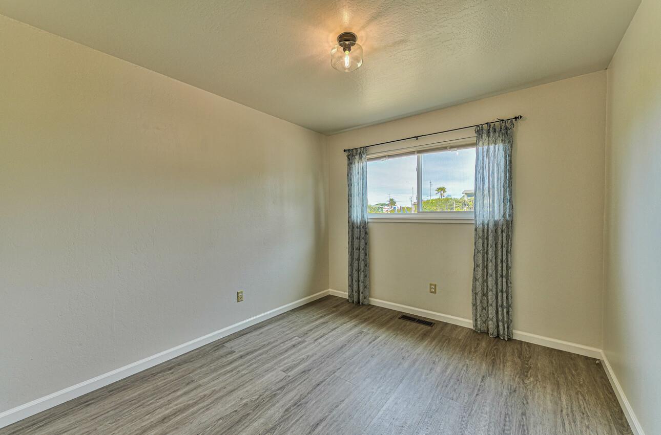 Detail Gallery Image 24 of 34 For 15 Stowe Ct, Seaside,  CA 93955 - 3 Beds | 2 Baths