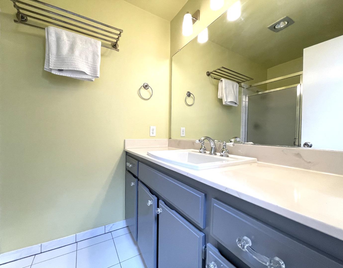 Detail Gallery Image 14 of 22 For 2243 Armada Way, San Mateo,  CA 94404 - 2 Beds | 2/1 Baths