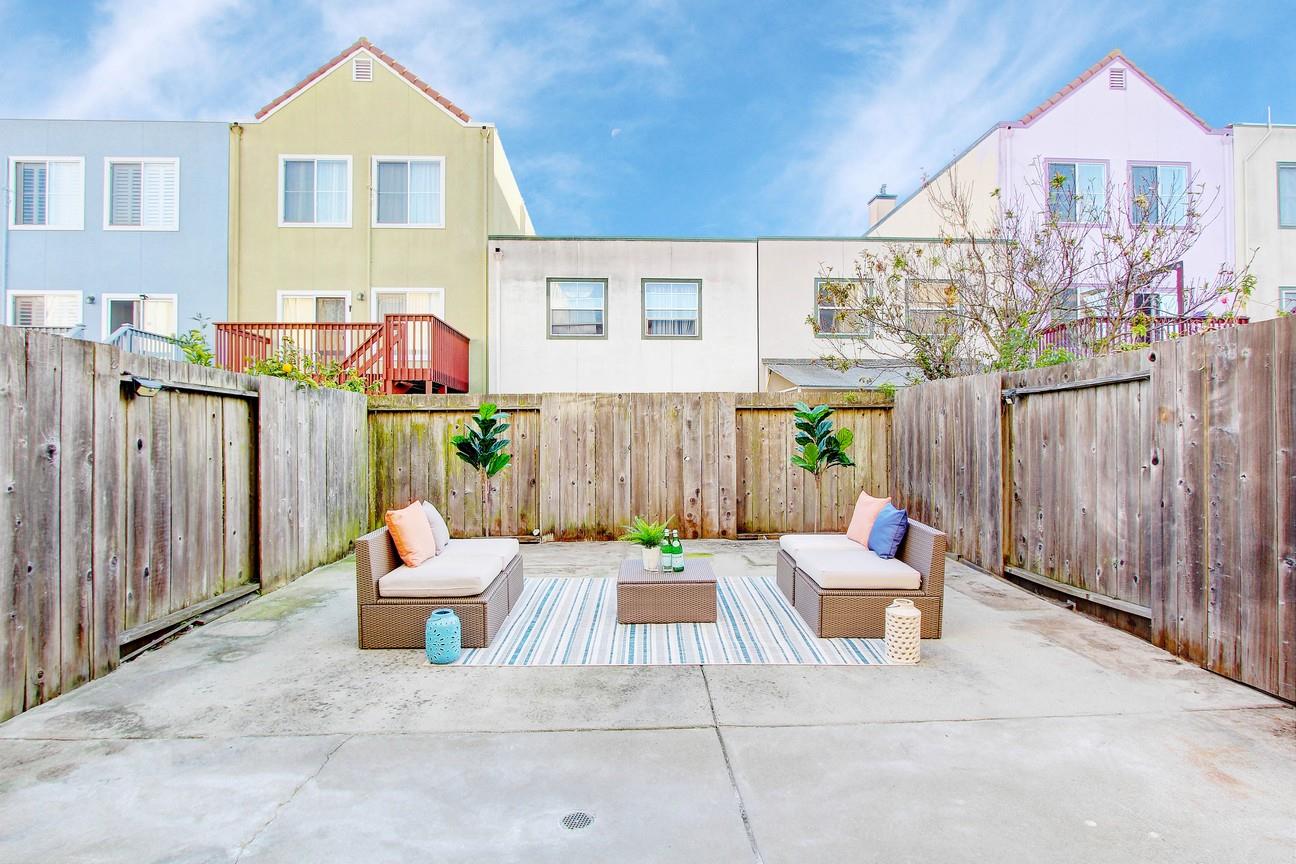 Detail Gallery Image 36 of 45 For 128 Orsi Cir, San Francisco,  CA 94124 - 3 Beds | 2 Baths