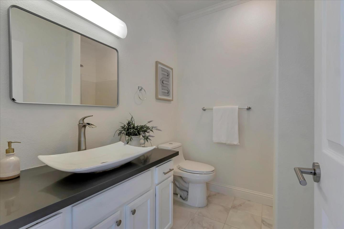 Detail Gallery Image 22 of 33 For 2428 Strohmeyer Ct, San Jose,  CA 95116 - 3 Beds | 2/1 Baths