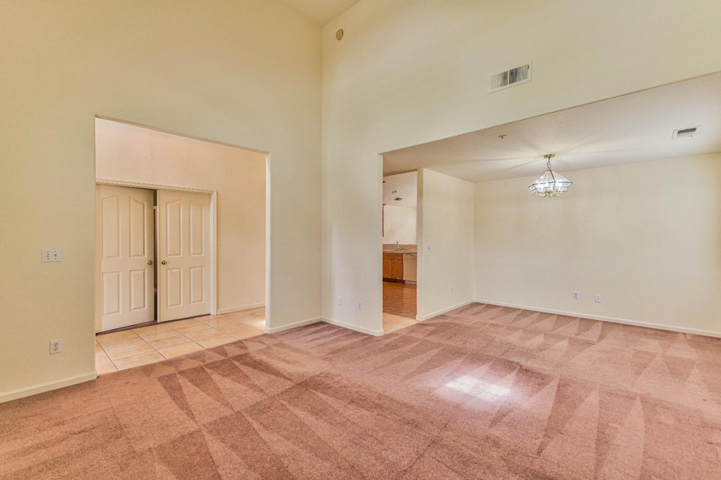 Detail Gallery Image 9 of 34 For 4 Newington Cir, Salinas,  CA 93906 - 3 Beds | 2 Baths