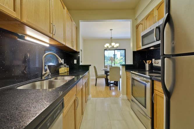 Detail Gallery Image 5 of 15 For 4661 Albany Cir #107,  San Jose,  CA 95129 - 2 Beds | 2 Baths