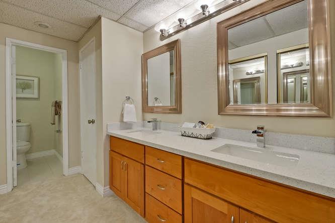 Detail Gallery Image 7 of 15 For 4661 Albany Cir #107,  San Jose,  CA 95129 - 2 Beds | 2 Baths