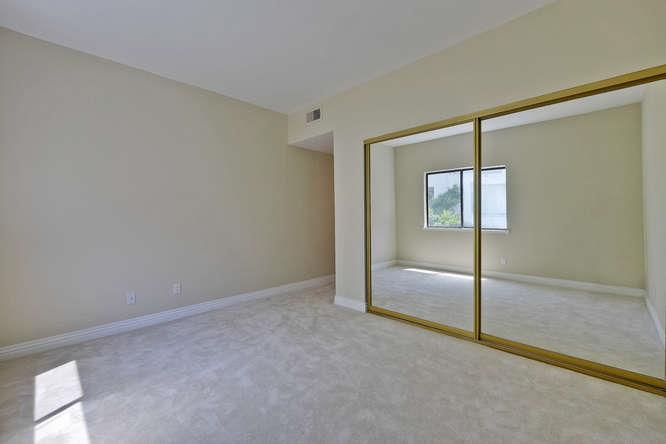 Detail Gallery Image 8 of 15 For 4661 Albany Cir #107,  San Jose,  CA 95129 - 2 Beds | 2 Baths