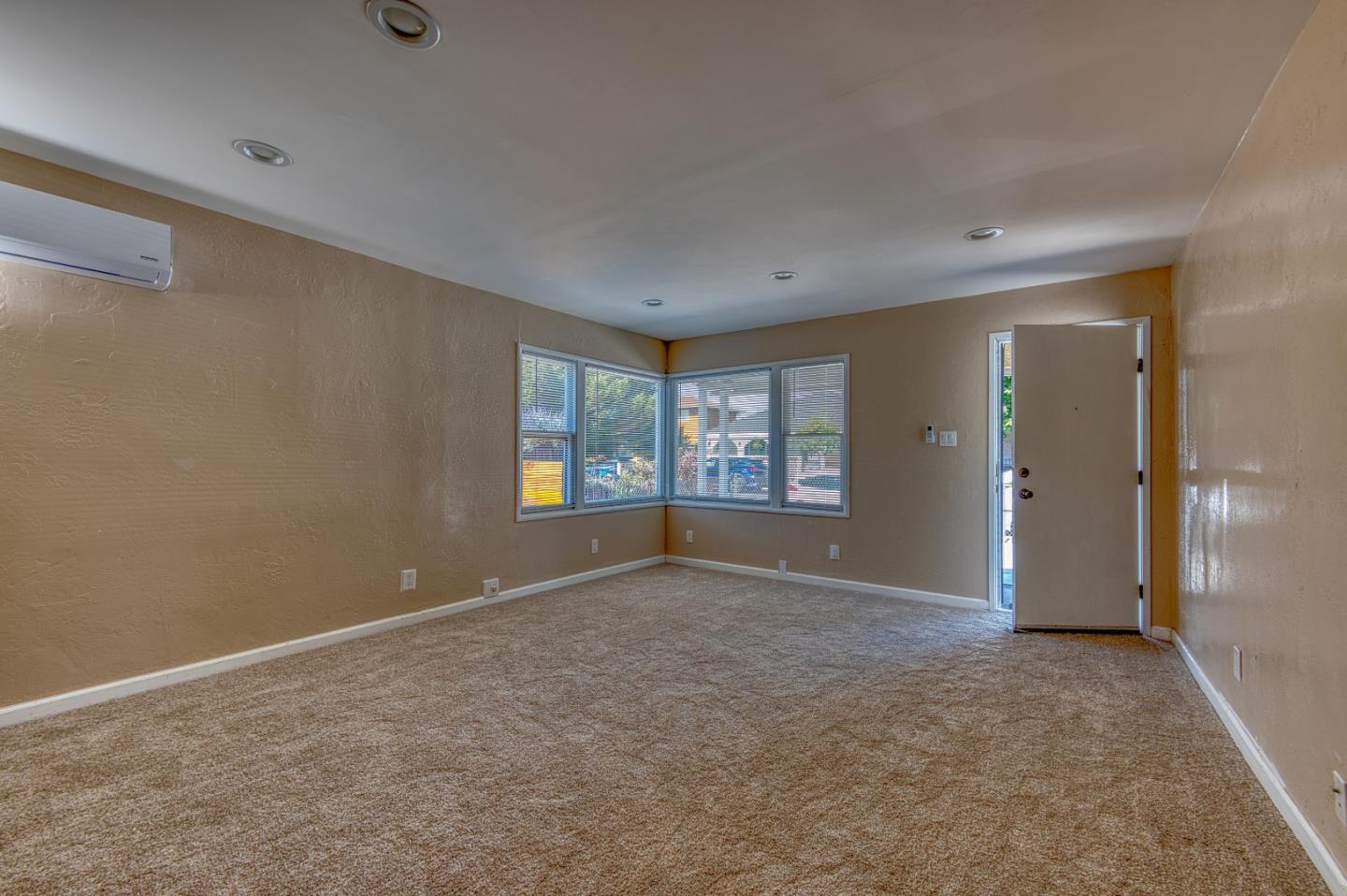 Detail Gallery Image 10 of 64 For 24047 Alice St, Hayward,  CA 94541 - 3 Beds | 2 Baths