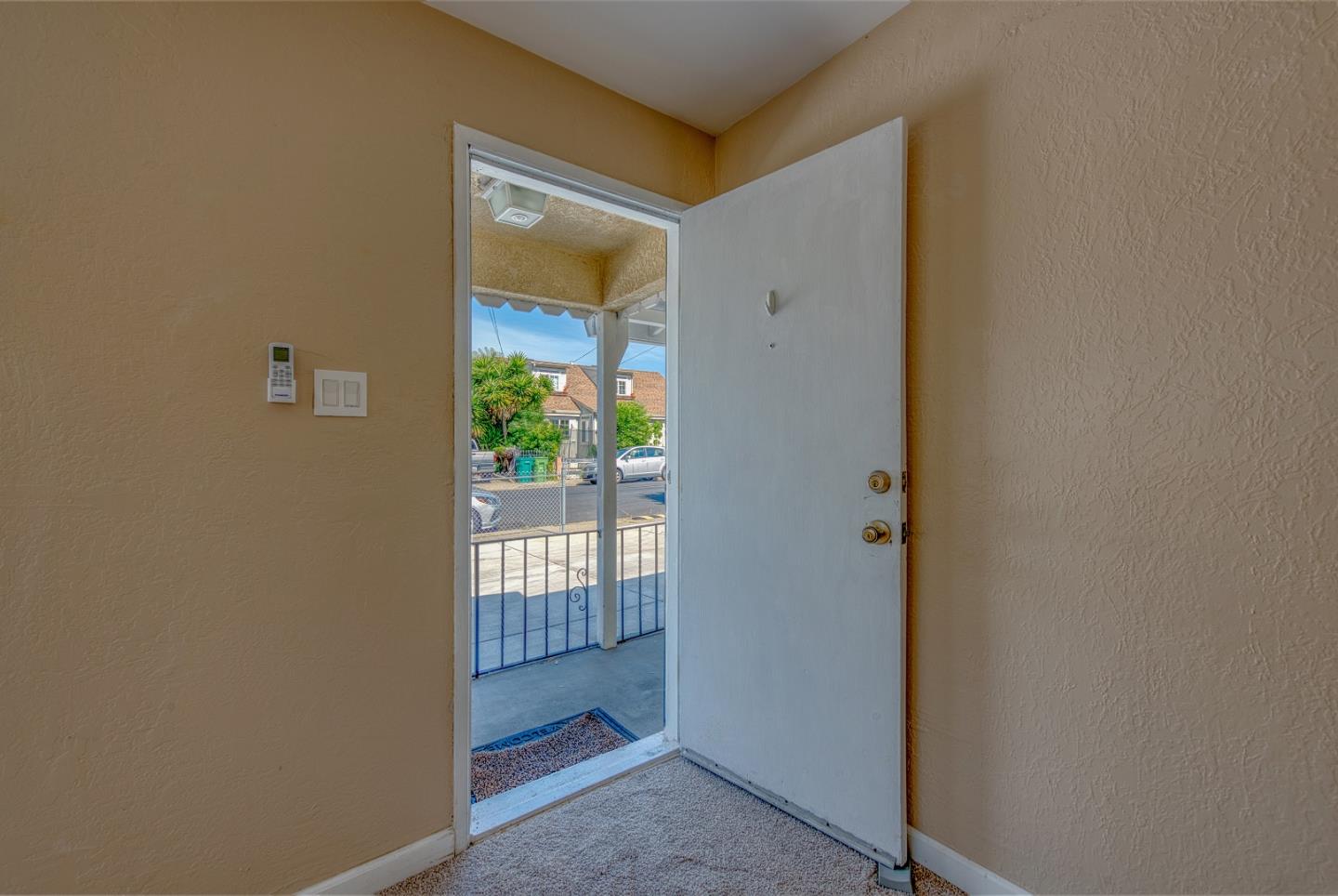 Detail Gallery Image 8 of 64 For 24047 Alice St, Hayward,  CA 94541 - 3 Beds | 2 Baths