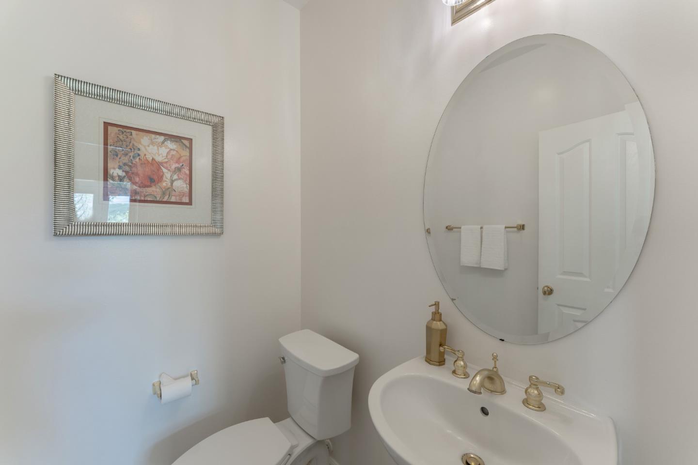 Detail Gallery Image 12 of 33 For 6039 Gleneagles Cir, San Jose,  CA 95138 - 3 Beds | 3/1 Baths