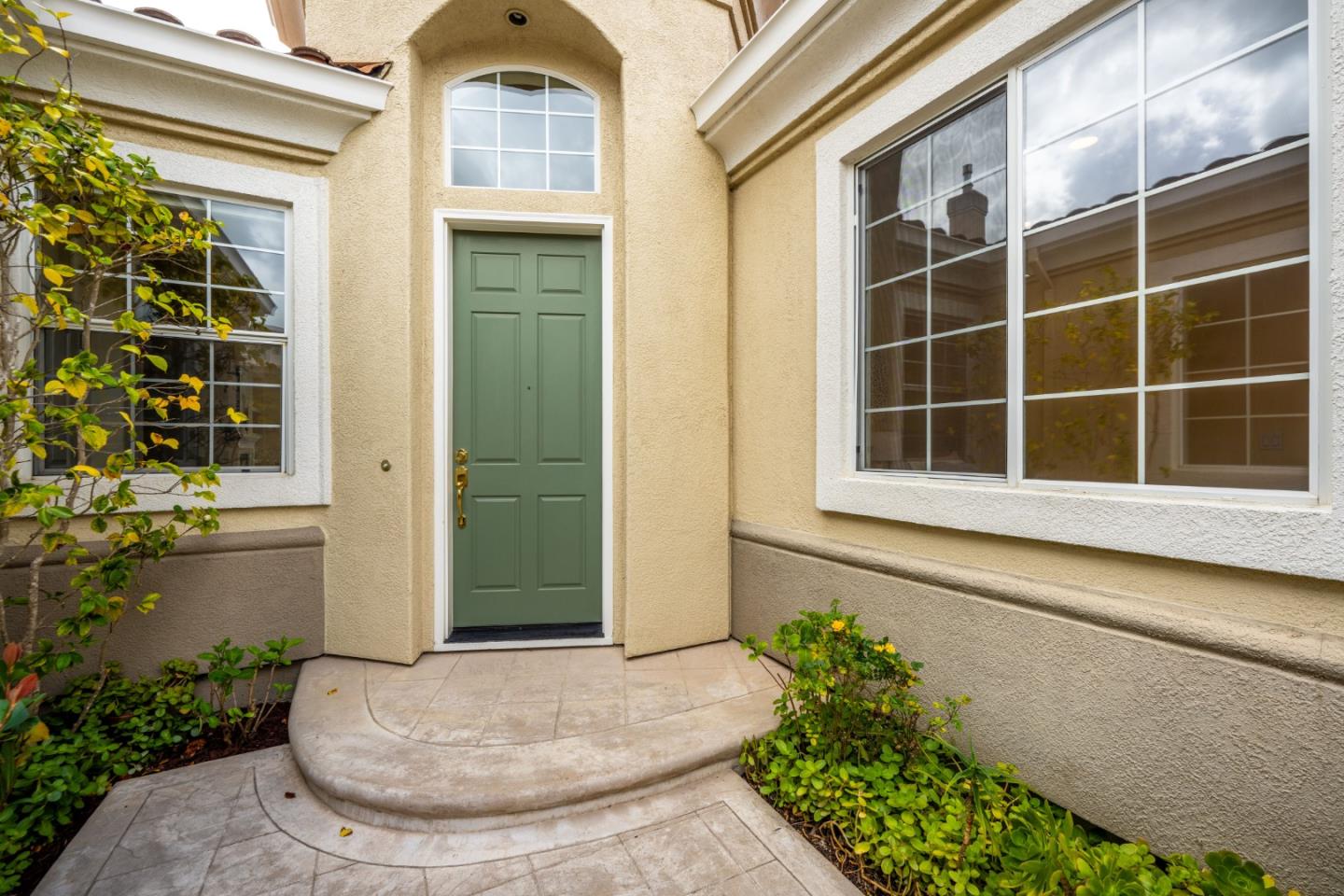 Detail Gallery Image 3 of 33 For 6039 Gleneagles Cir, San Jose,  CA 95138 - 3 Beds | 3/1 Baths