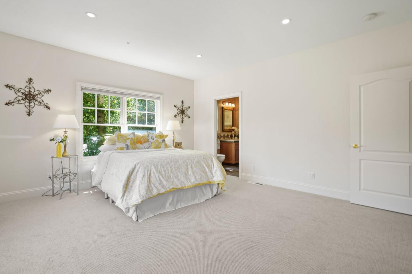 Detail Gallery Image 24 of 71 For 20420 Idylwild Rd, Los Gatos,  CA 95033 - 5 Beds | 5/2 Baths
