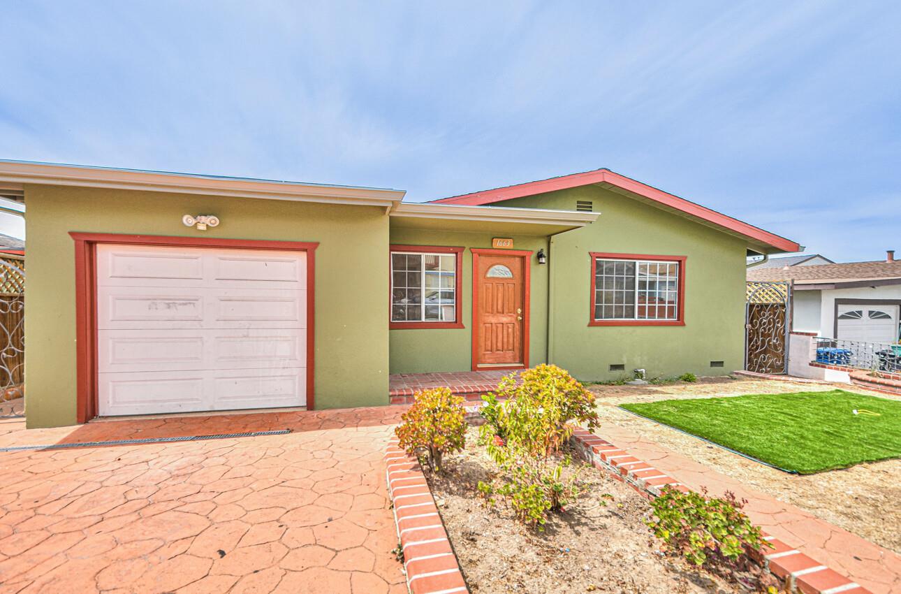 Detail Gallery Image 1 of 27 For 1663 Vallejo St, Seaside,  CA 93955 - 3 Beds | 1 Baths