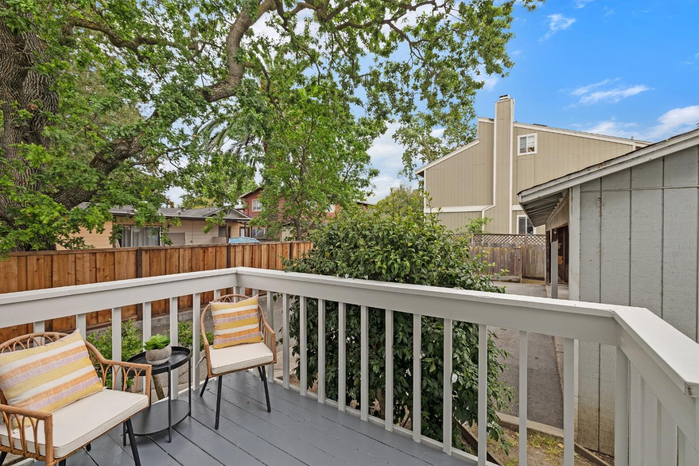 Detail Gallery Image 21 of 30 For 1236 Clinton St #102-B,  Redwood City,  CA 94061 - 2 Beds | 2 Baths