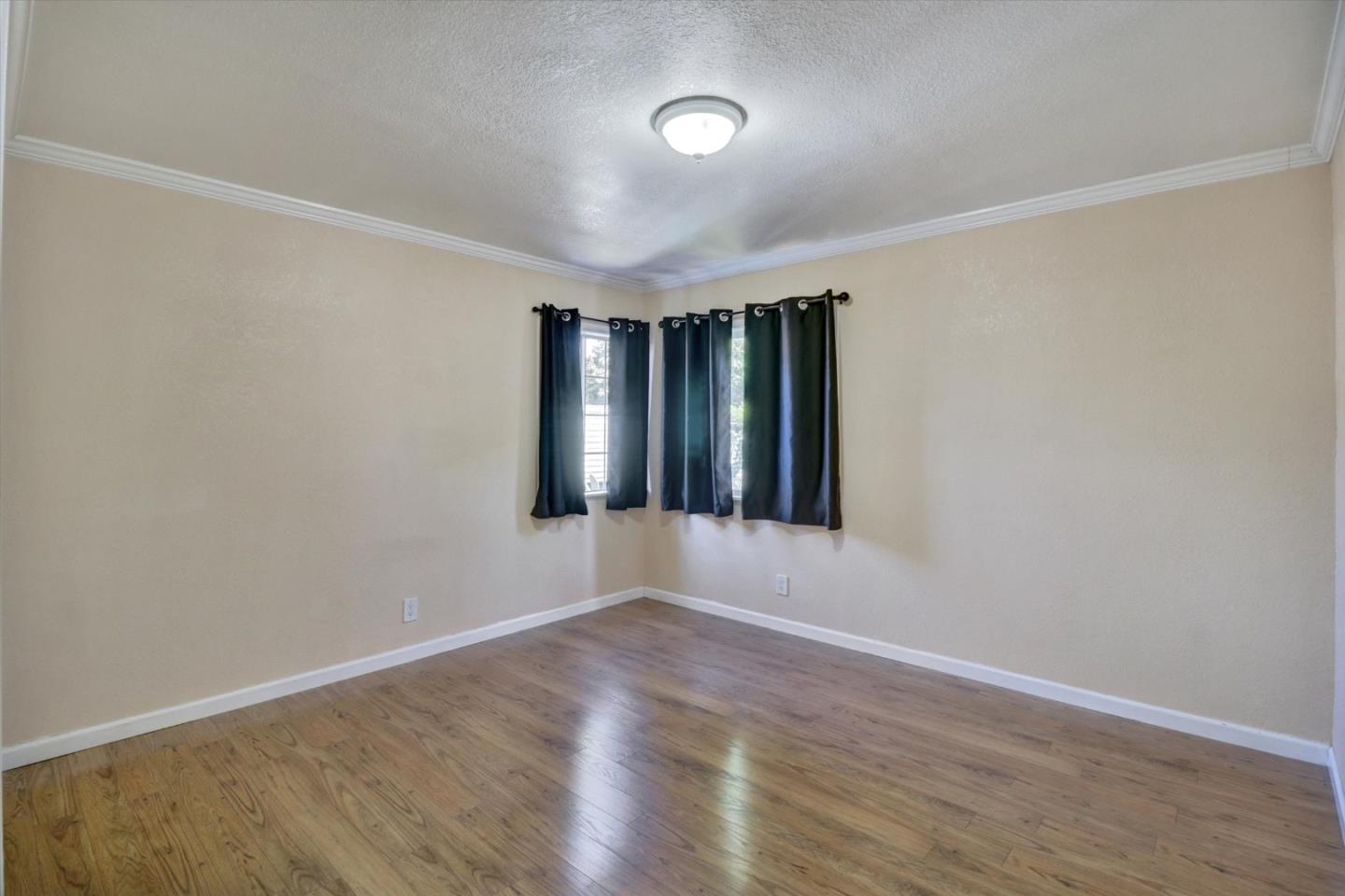 Detail Gallery Image 14 of 20 For 1130 Cypress St, East Palo Alto,  CA 94303 - 4 Beds | 1 Baths