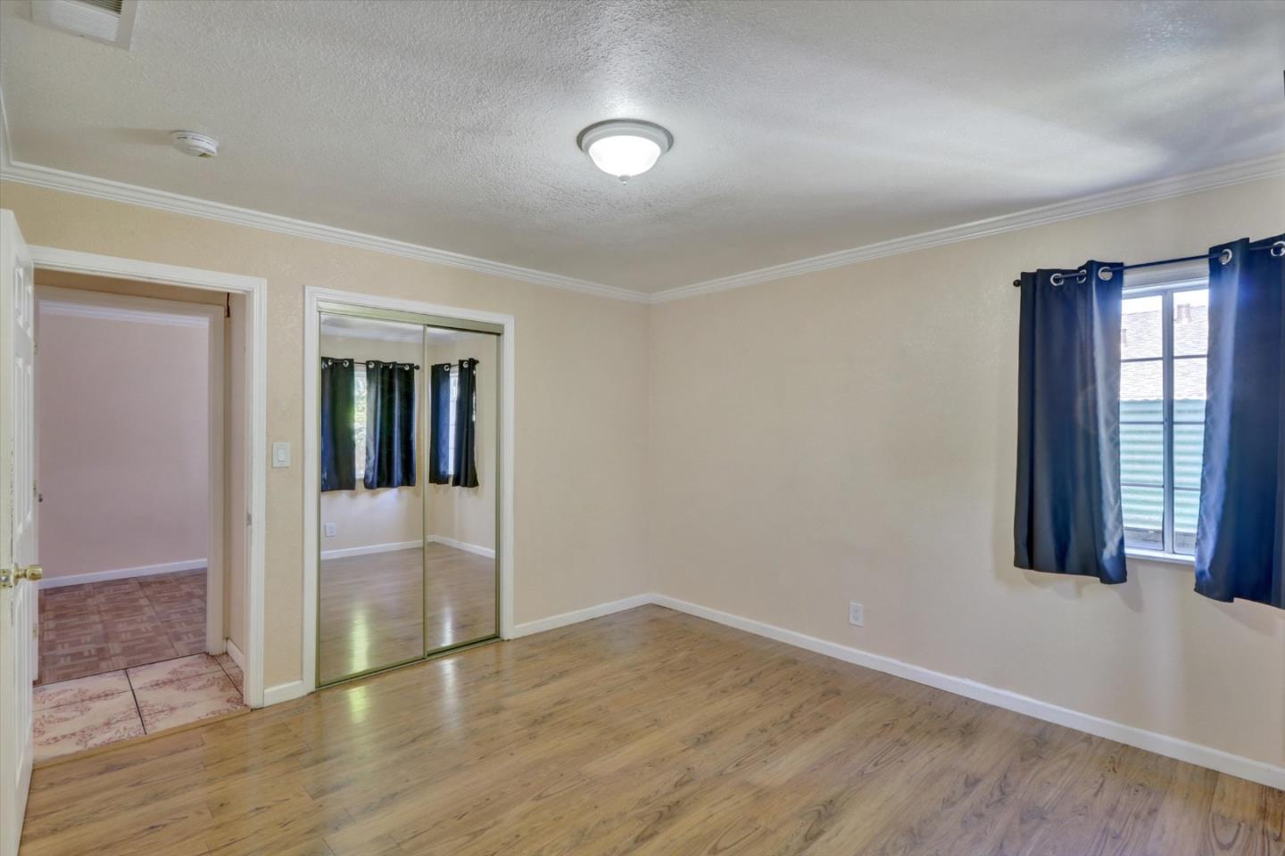 Detail Gallery Image 16 of 20 For 1130 Cypress St, East Palo Alto,  CA 94303 - 4 Beds | 1 Baths