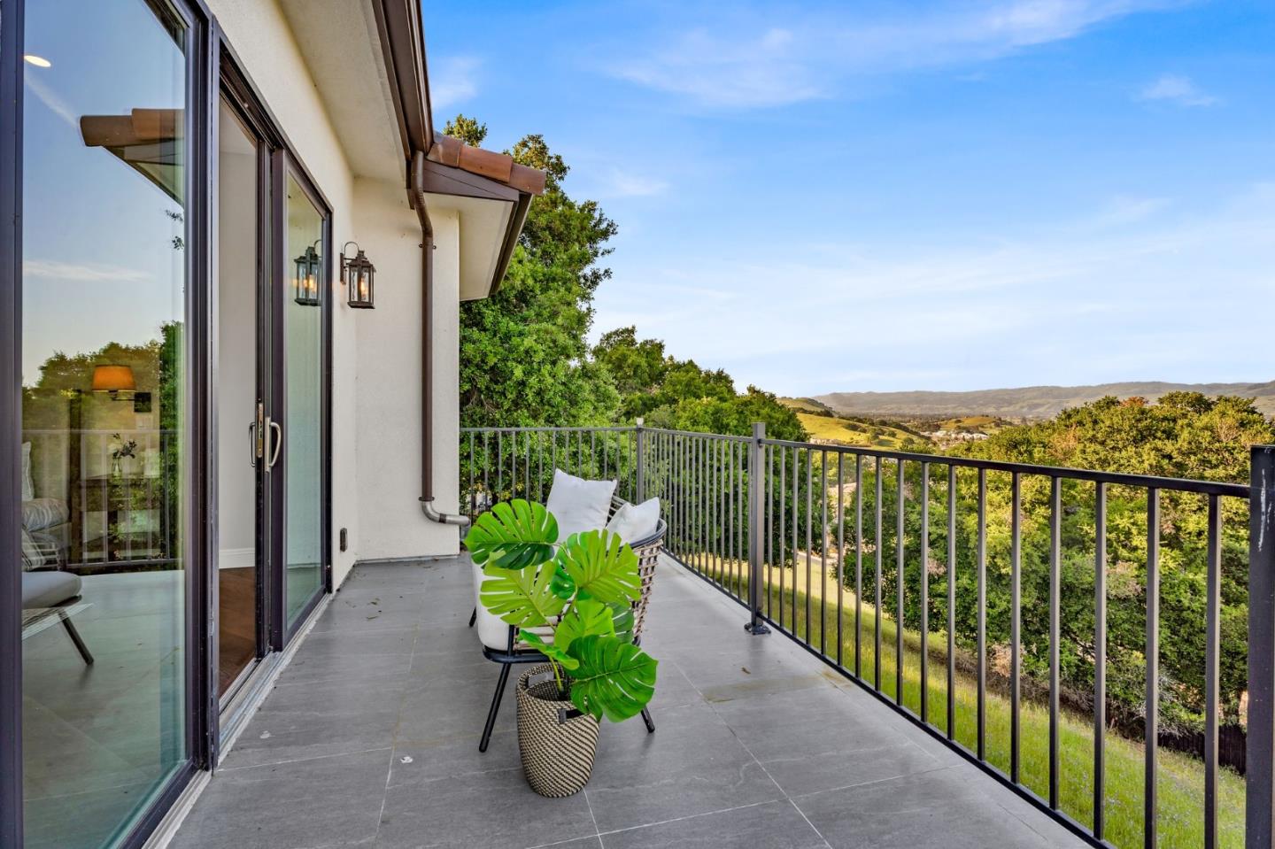 Detail Gallery Image 57 of 99 For 8772 Foxglove Ct, Gilroy,  CA 95020 - 5 Beds | 5/1 Baths