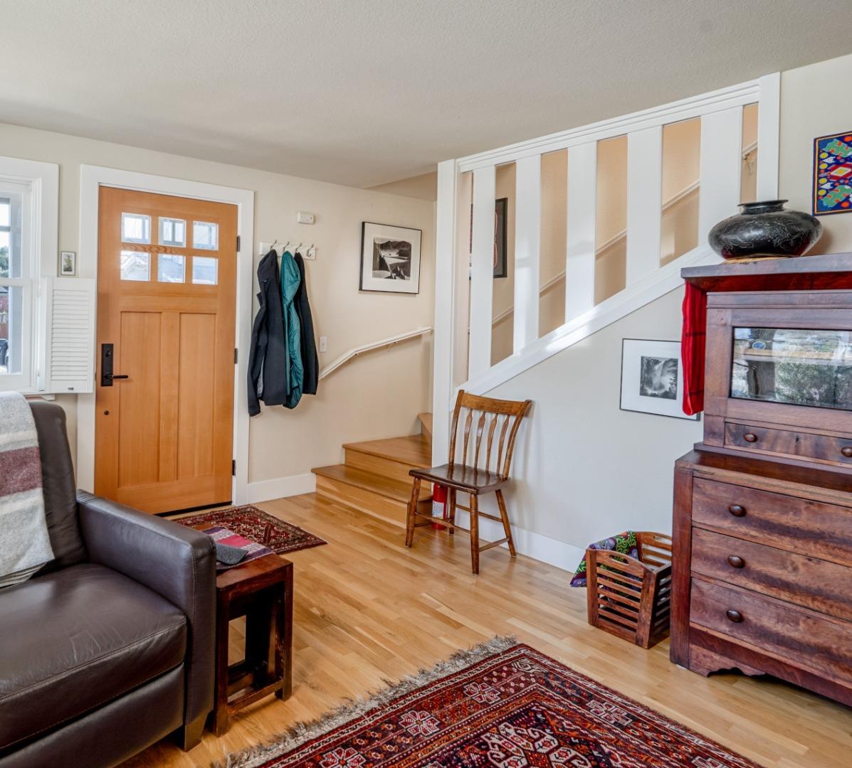 Detail Gallery Image 6 of 28 For 314 Wood St, Pacific Grove,  CA 93950 - 2 Beds | 1/1 Baths