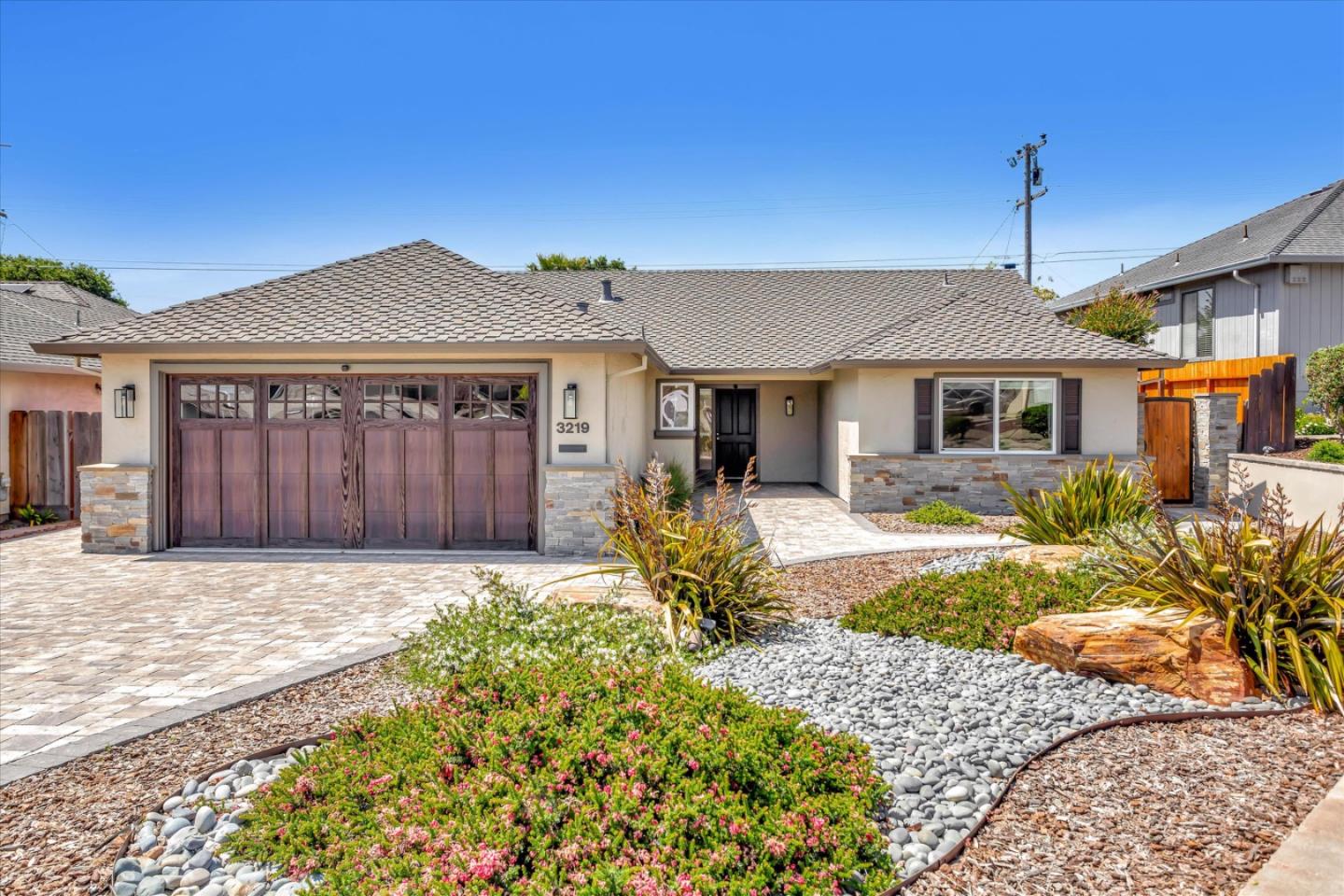 Photo of 3219 Martin Cir in Marina, CA