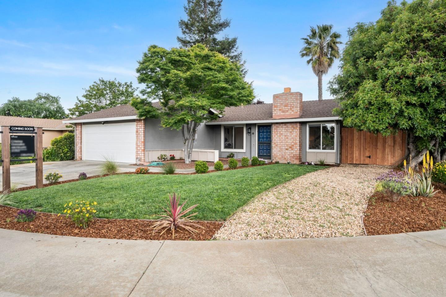 Photo of 2363 Ridgeglen Wy in San Jose, CA