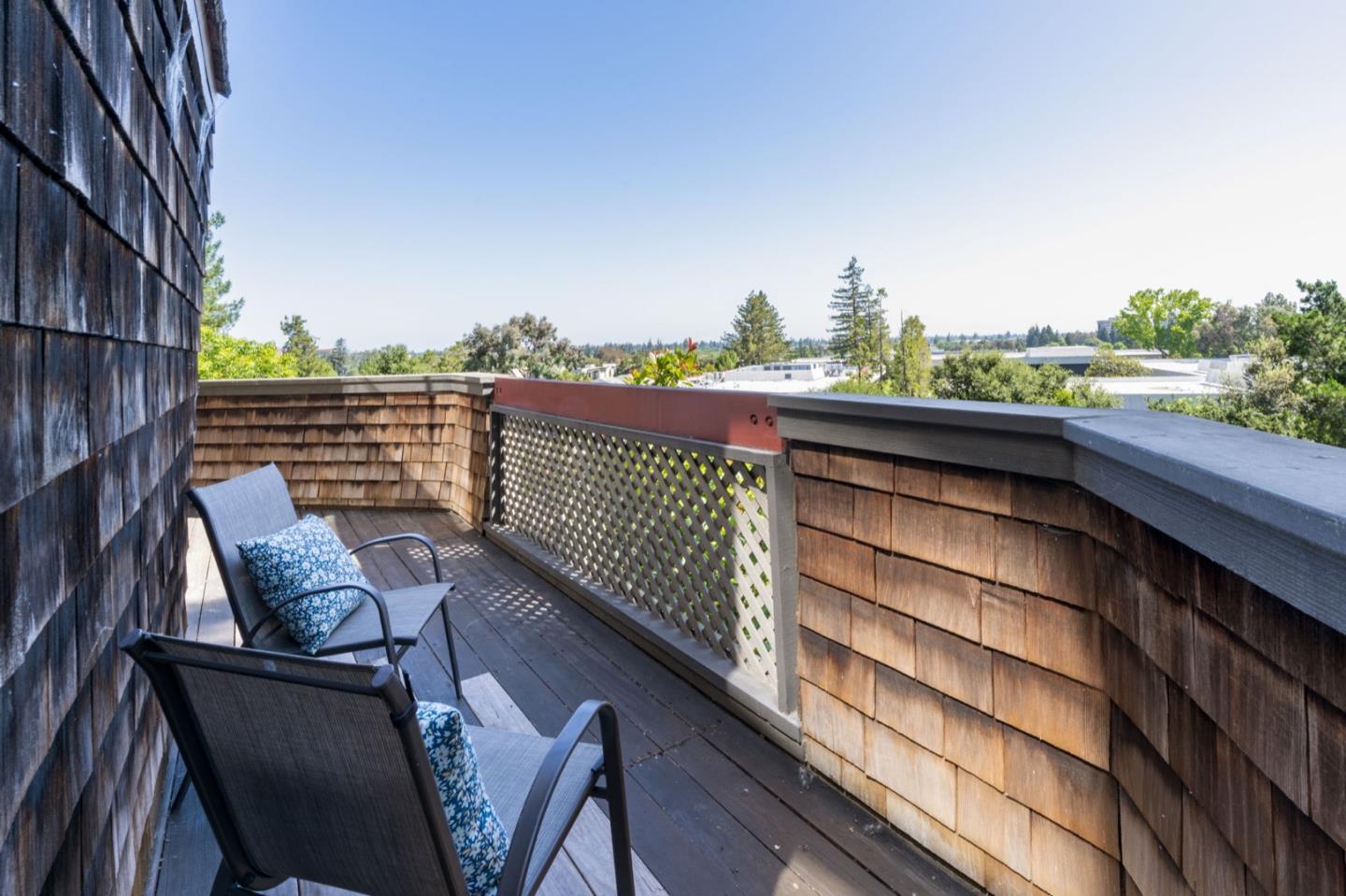 Detail Gallery Image 10 of 14 For 71 Peter Coutts Cir, Stanford,  CA 94305 - 2 Beds | 2 Baths