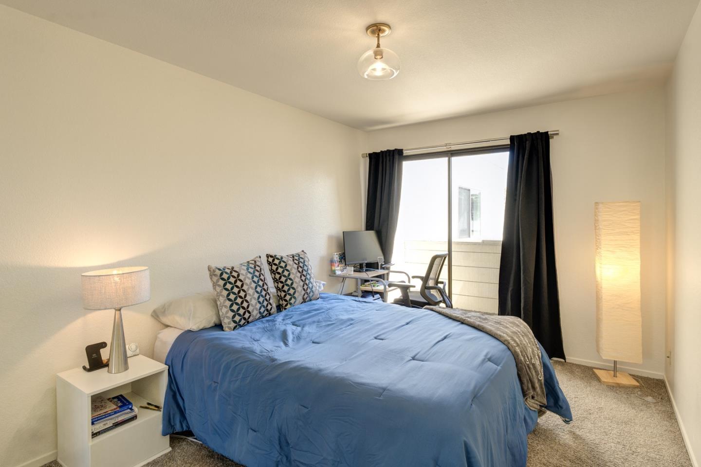 Detail Gallery Image 10 of 19 For 504 Ocean Ave #3,  Monterey,  CA 93940 - 2 Beds | 1/1 Baths