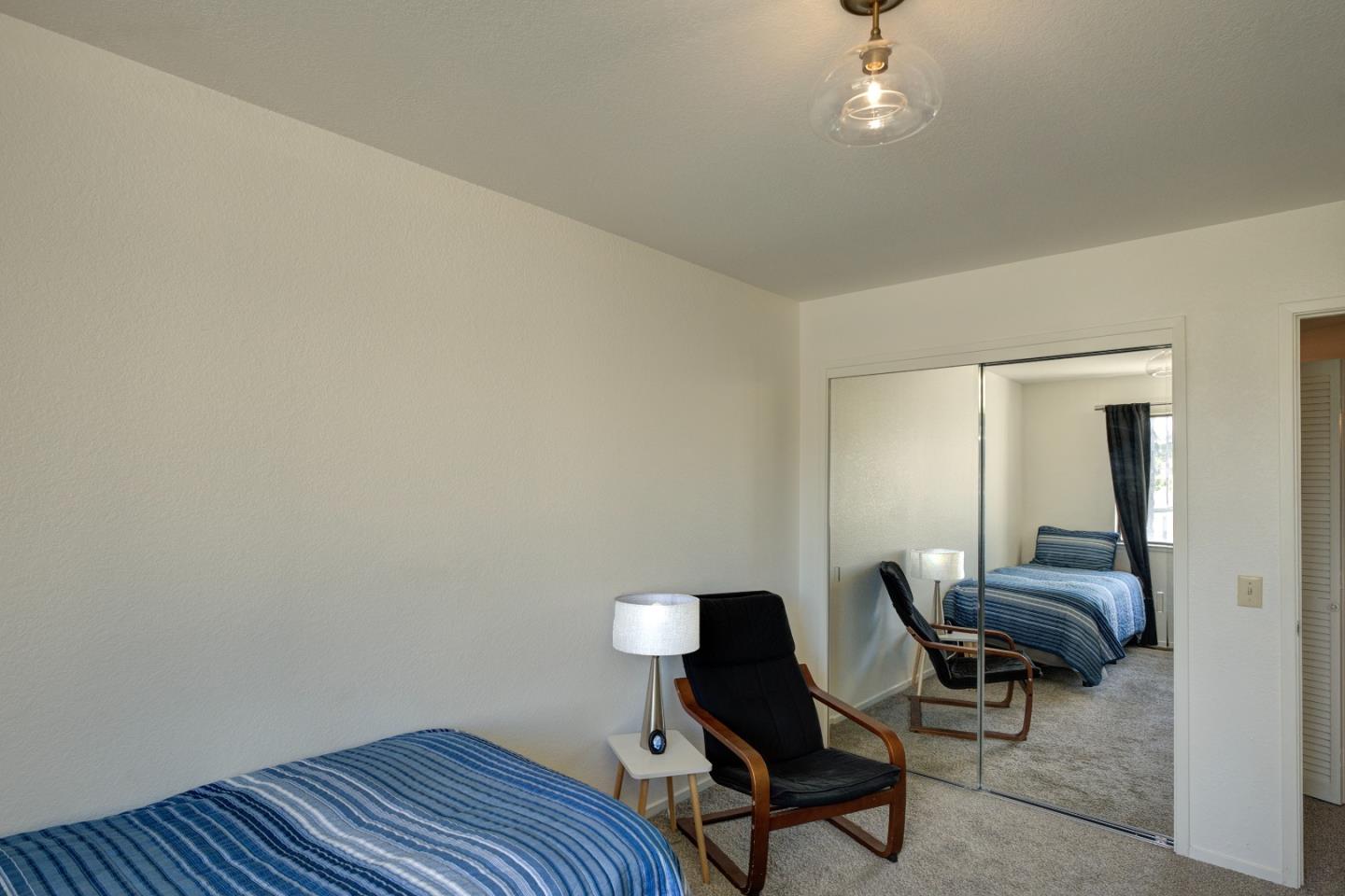 Detail Gallery Image 14 of 19 For 504 Ocean Ave #3,  Monterey,  CA 93940 - 2 Beds | 1/1 Baths