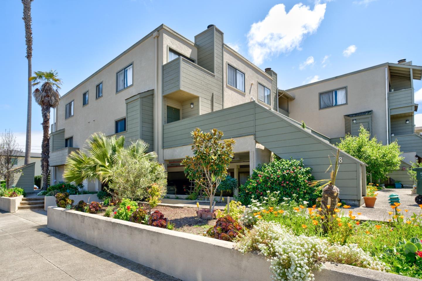 Detail Gallery Image 17 of 19 For 504 Ocean Ave #3,  Monterey,  CA 93940 - 2 Beds | 1/1 Baths