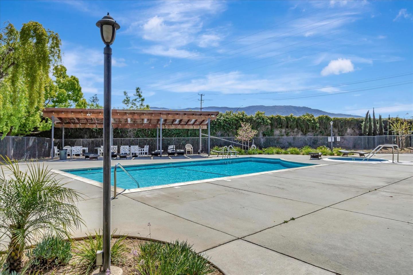 Detail Gallery Image 31 of 32 For 4857 Pine Forest Pl, San Jose,  CA 95118 - 2 Beds | 2 Baths