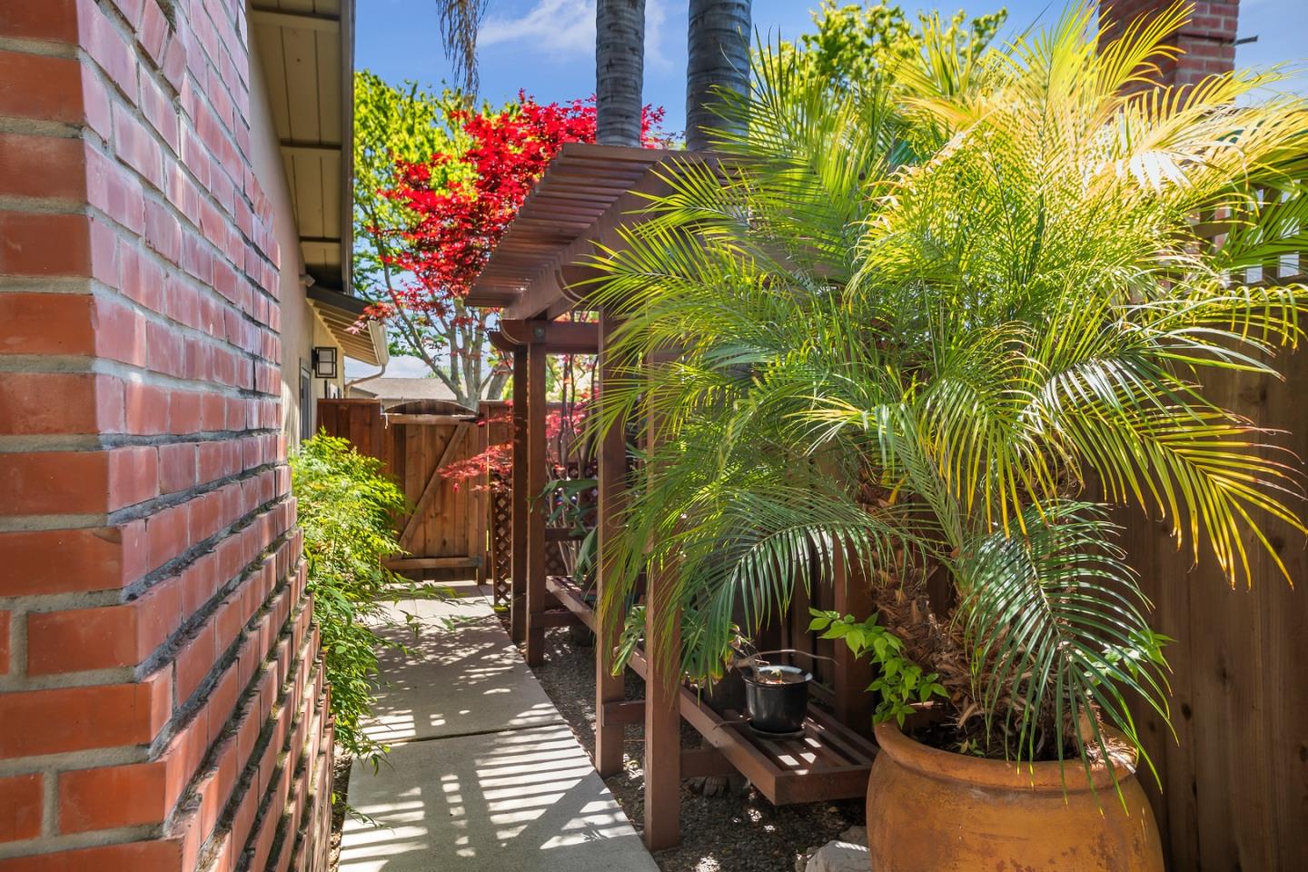 Detail Gallery Image 28 of 35 For 3843 Acapulco Dr, Campbell,  CA 95008 - 3 Beds | 2 Baths