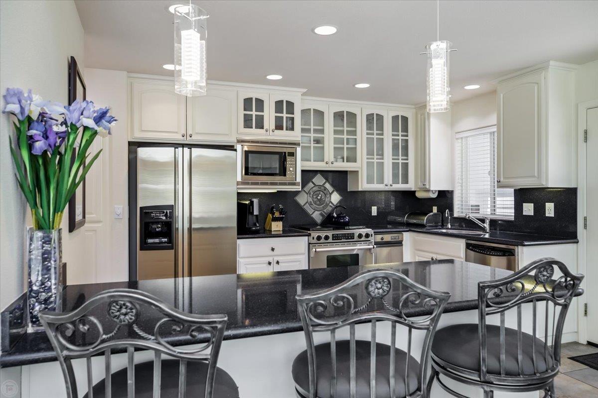 20944 Woodside Way, Groveland, California 95321, 3 Bedrooms Bedrooms, ,2 BathroomsBathrooms,Residential,For Sale,20944 Woodside Way,ML81963505