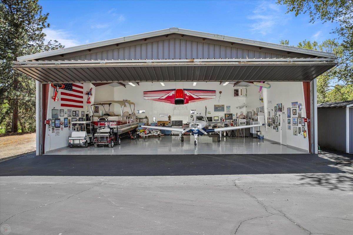 Detail Gallery Image 2 of 82 For 20944 Woodside Way, Groveland,  CA 95321 - 3 Beds | 2 Baths