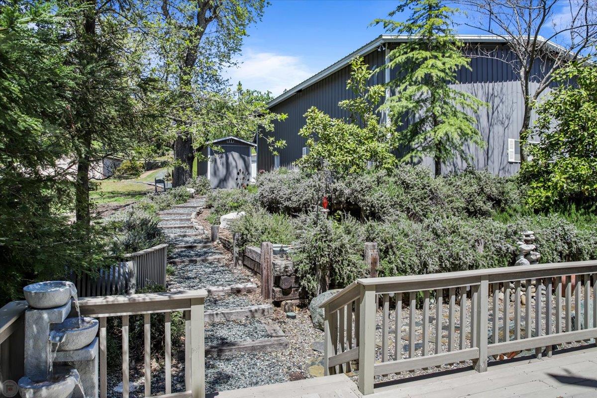 20944 Woodside Way, Groveland, California 95321, 3 Bedrooms Bedrooms, ,2 BathroomsBathrooms,Residential,For Sale,20944 Woodside Way,ML81963505