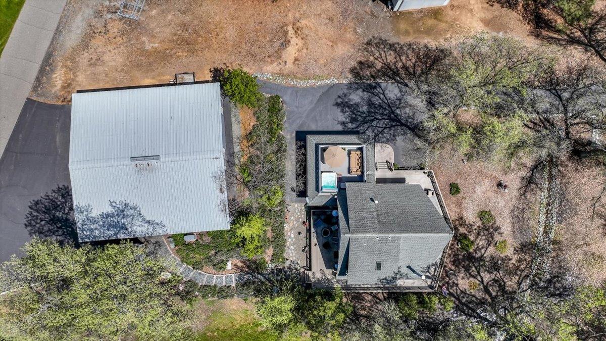 20944 Woodside Way, Groveland, California 95321, 3 Bedrooms Bedrooms, ,2 BathroomsBathrooms,Residential,For Sale,20944 Woodside Way,ML81963505