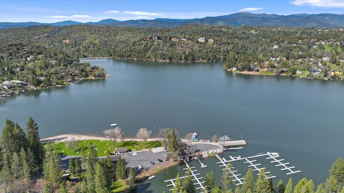 20944 Woodside Way, Groveland, California 95321, 3 Bedrooms Bedrooms, ,2 BathroomsBathrooms,Residential,For Sale,20944 Woodside Way,ML81963505